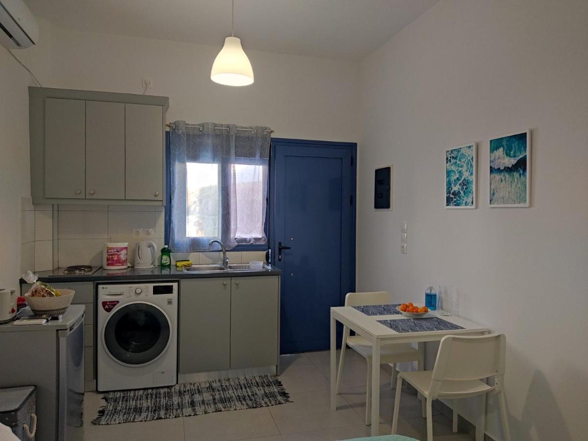 Finiki Seaside Apartment Buitenkant foto